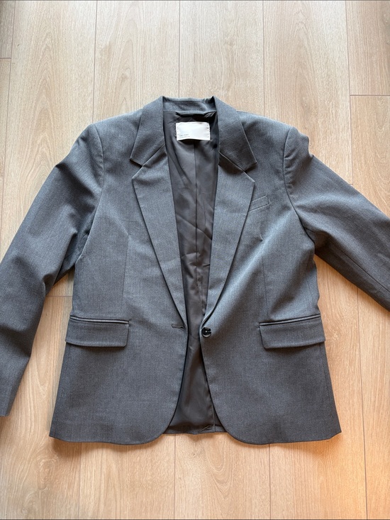 OAK + FORT Jackets & Blazers - OAK + FORT - Classic Grey Women's Blazer - Tailored Single-Button Jacket